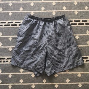 Nike Dri-Fit shorts size Large